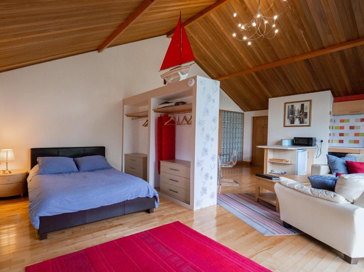 Surlingham Lodge Studio Large Family Cottage Norwich Luaran gambar