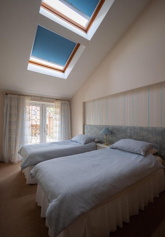 Surlingham Lodge Studio Large Family Cottage Norwich Luaran gambar